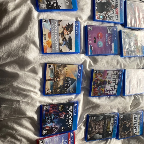 PS4 - Picture 9 of 13